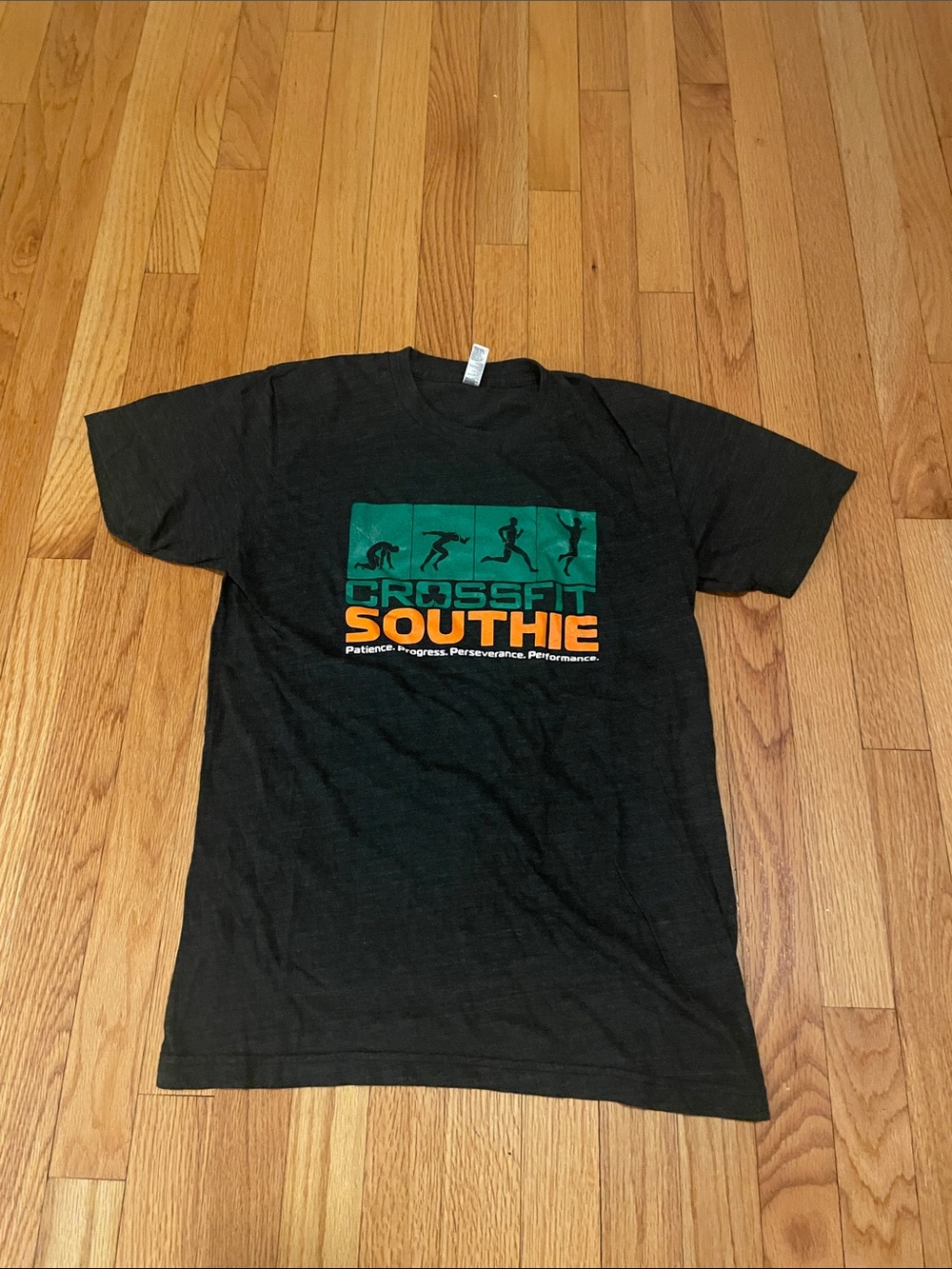 Single stitch made in usa camo t-shirt CrossFit Tee with Graphic size Medium